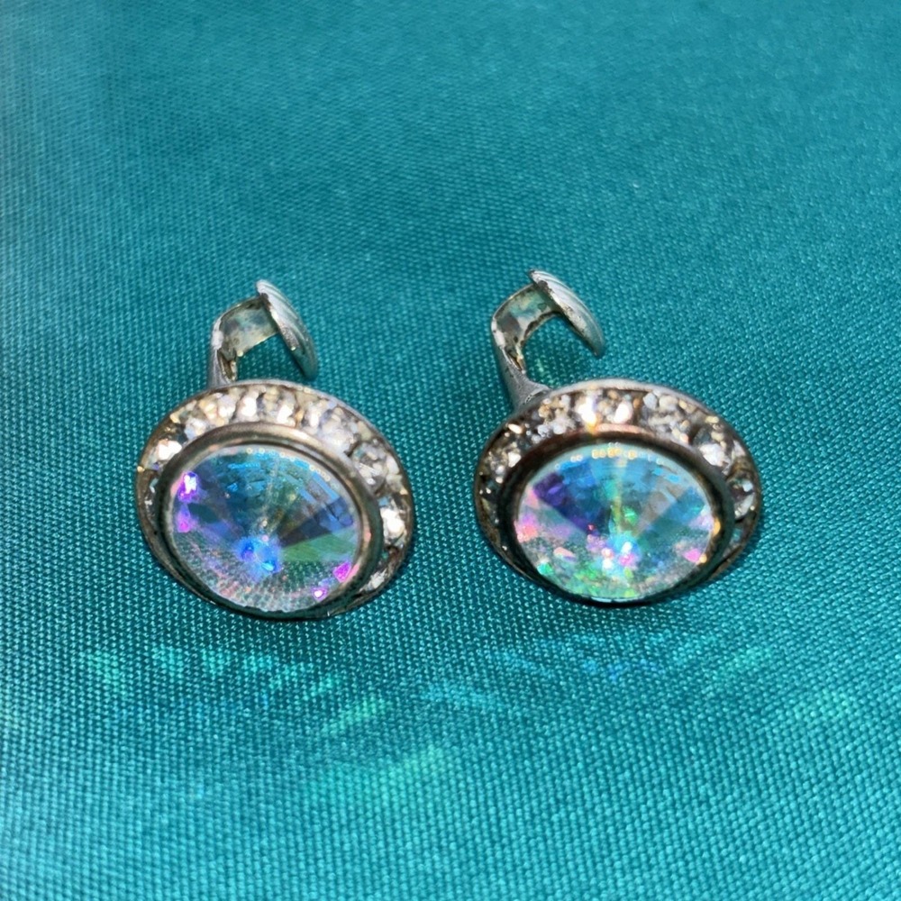 Aurora Borealis Clip-on Vintage Earrings Colorful 1/2" Round Silver Tone - Picture 4 of 5